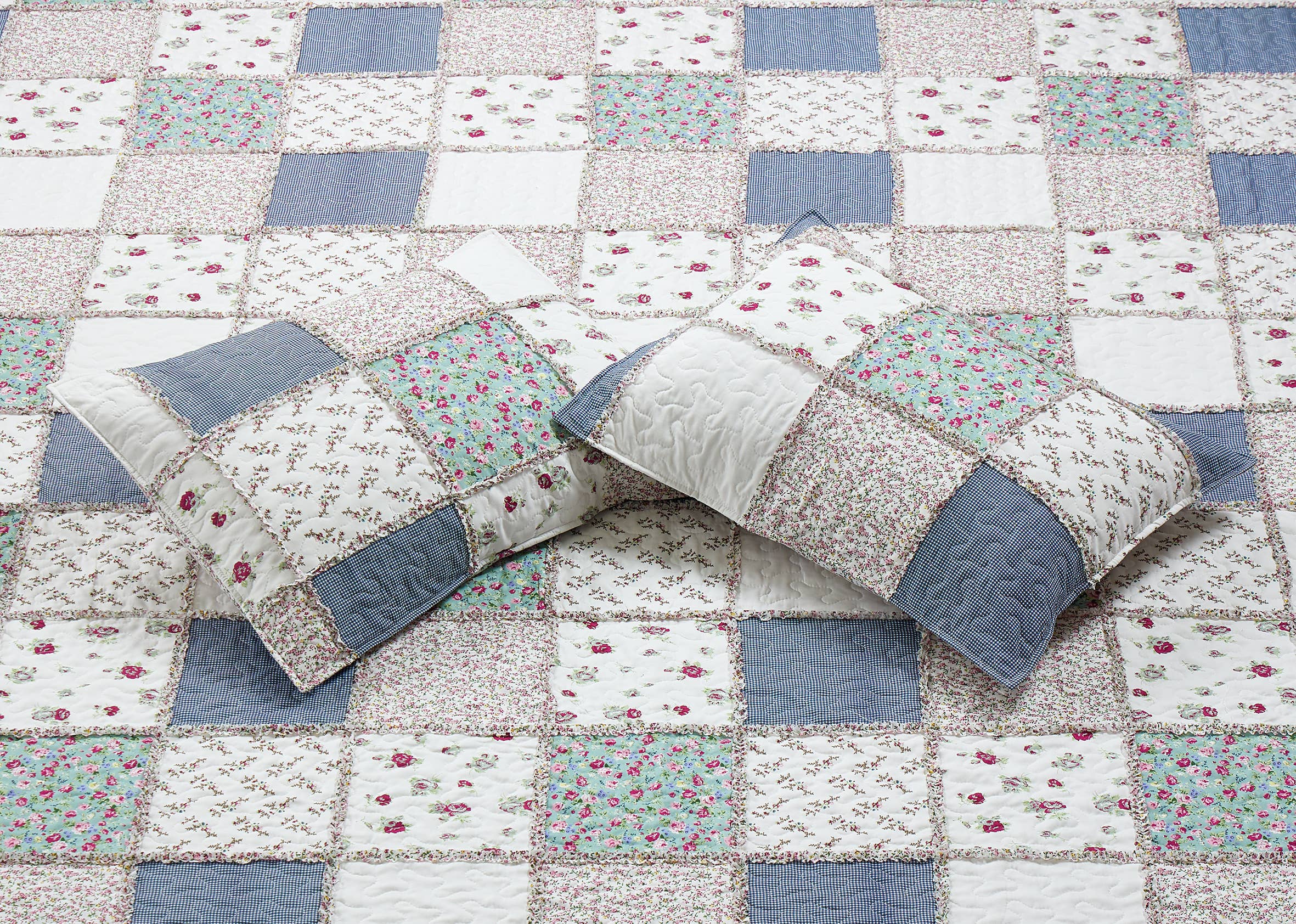 "Blue with Roses Patchwork"  3-Piece Designer Quilt Set