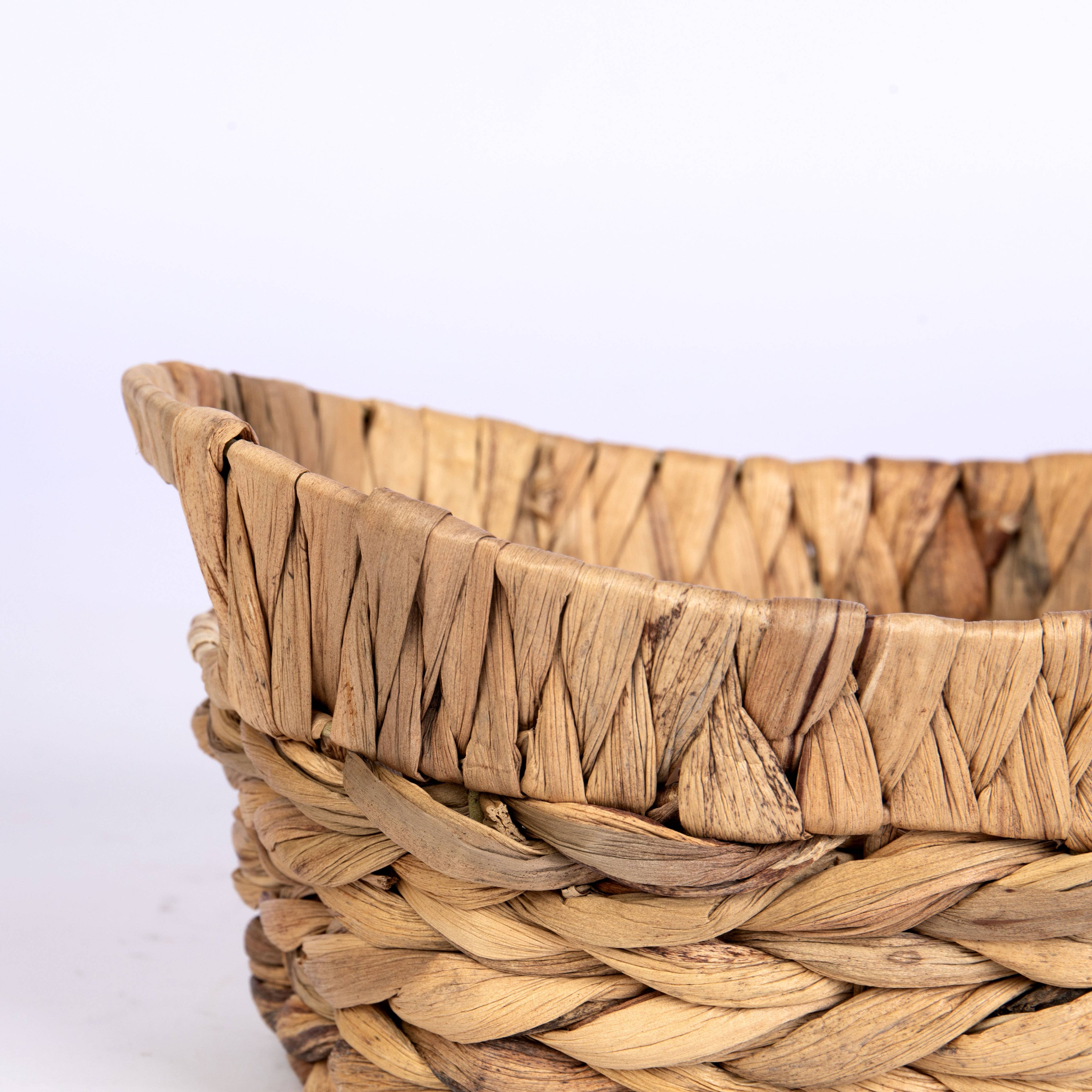 Natural Hyacinth Tub