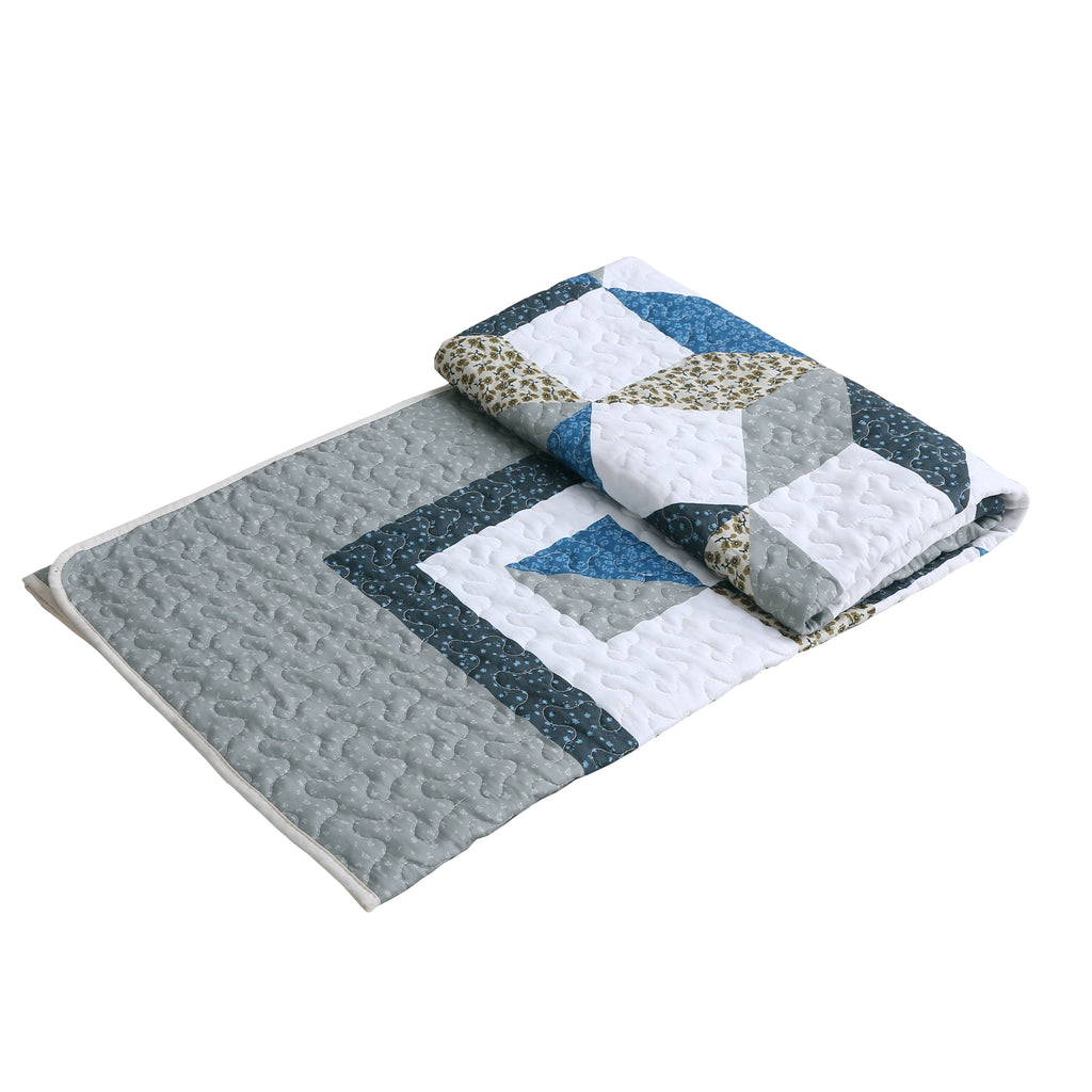 Virah Bella "Starry Elegance" Quilted Throw Blanket