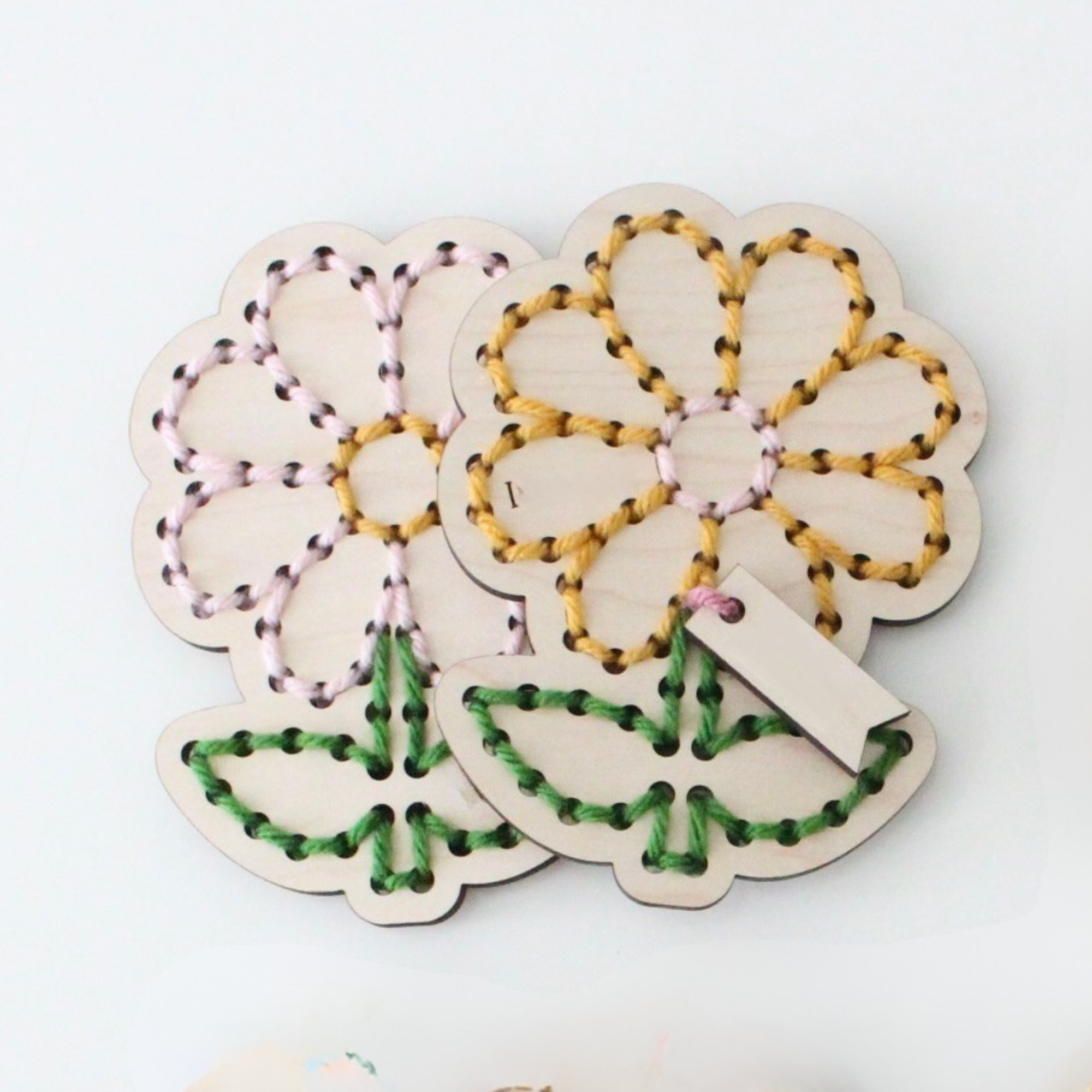 Flower Kids Embroidery Kit – Beginner Yarn Craft