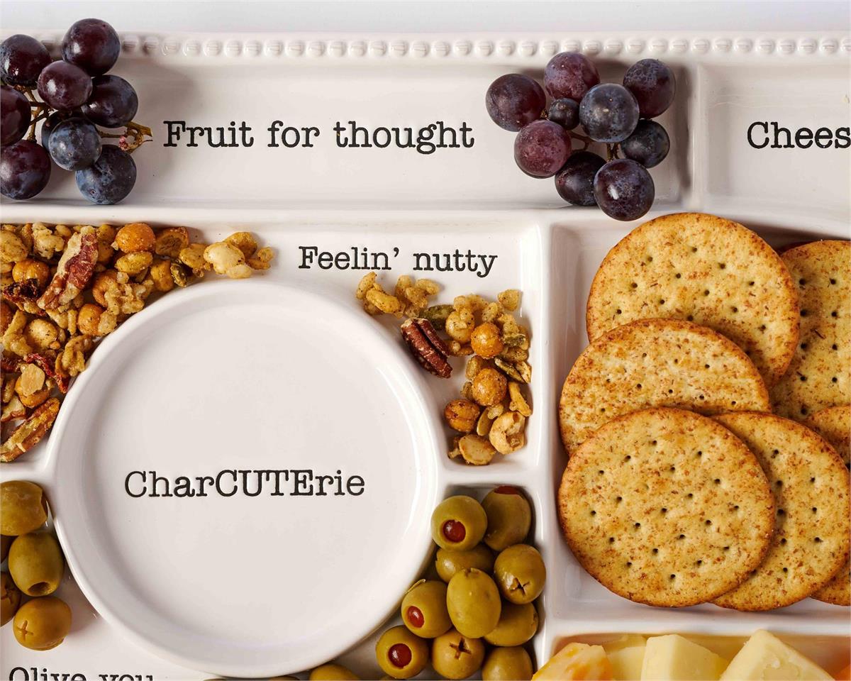 CHARCUTERIE BOARD {Mud Pie}