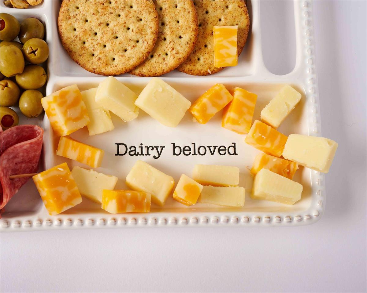 CHARCUTERIE BOARD {Mud Pie}