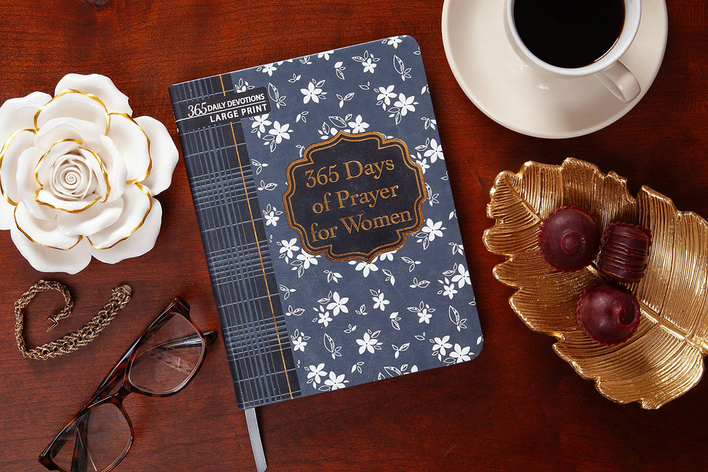 365 Days of Prayer for Women  (Large Print Devotional) NEW!