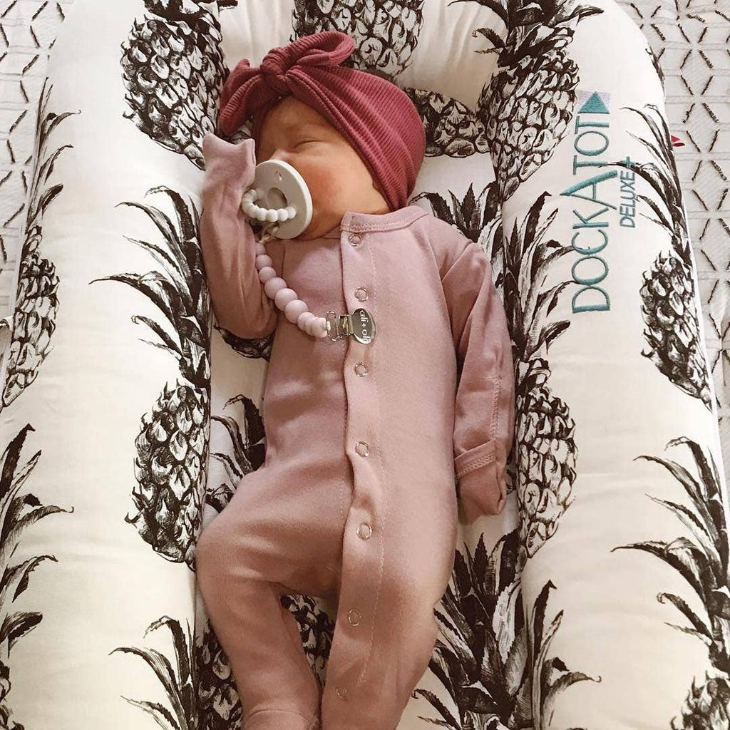 Ali+Oli Silicone Pacifier Clip (Pink)