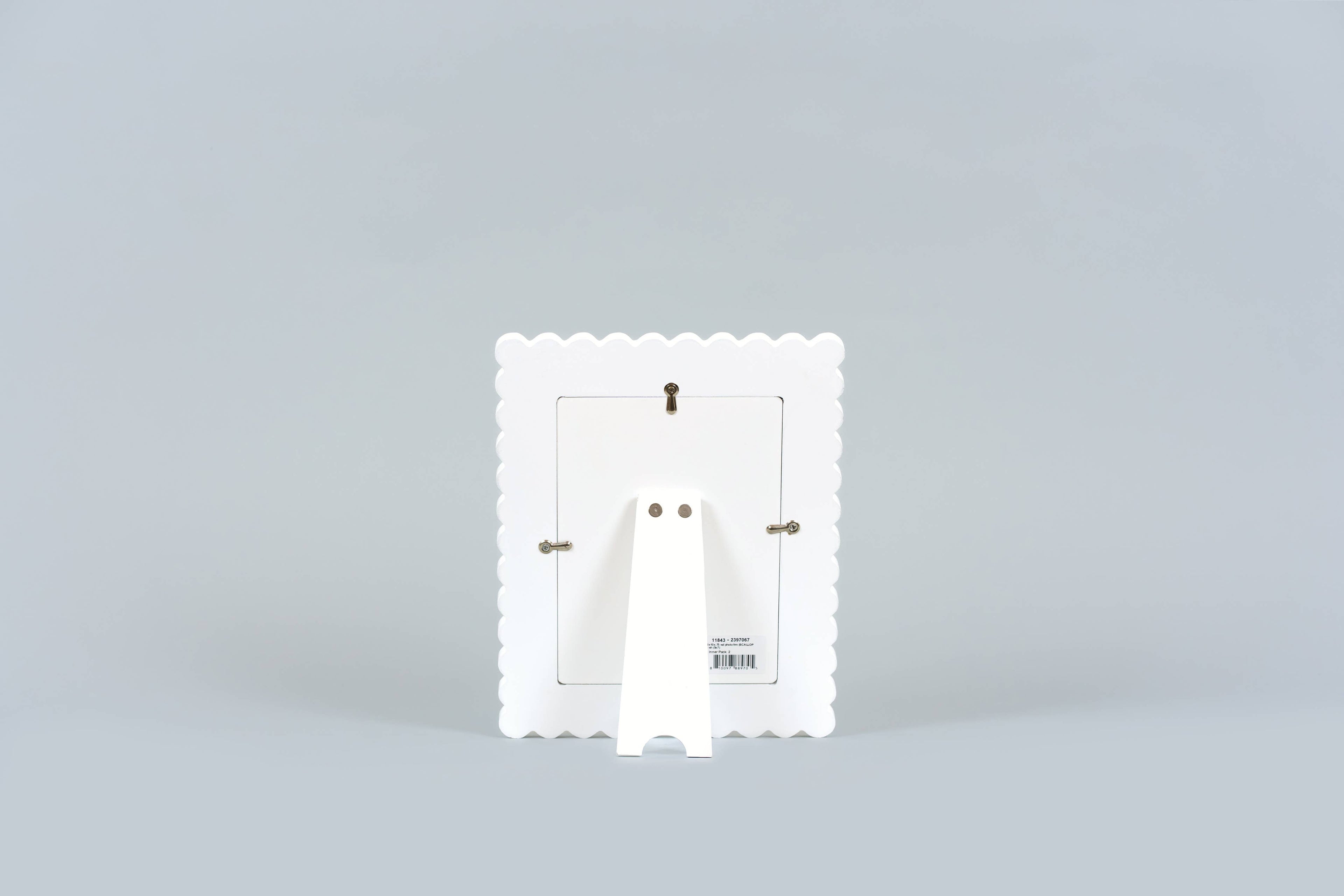 17027 - 8x10 wood SCALLOP photo frame for 5x7 pic Home Decor