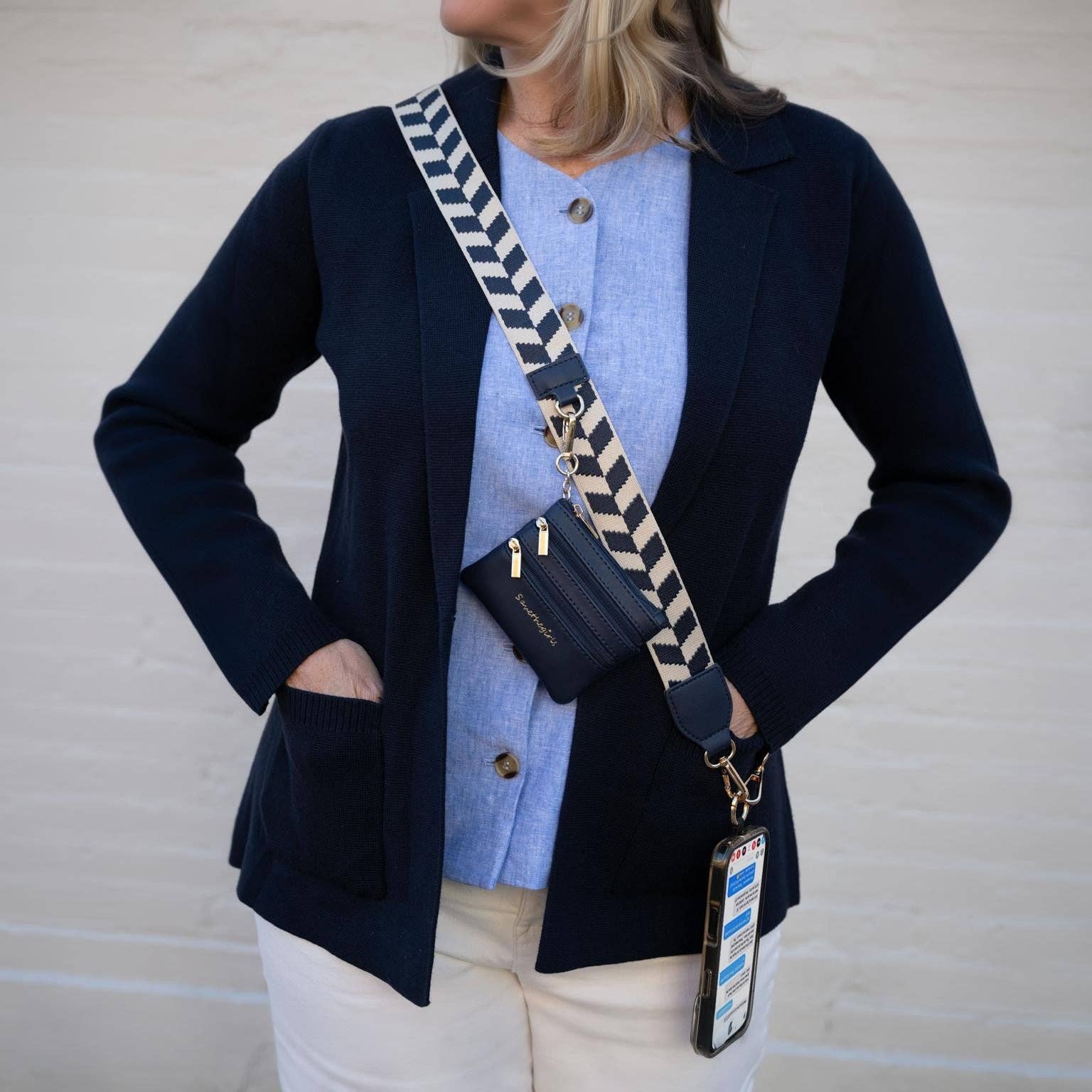 Clip & Go Strap w/Zippered Pouch Chevron