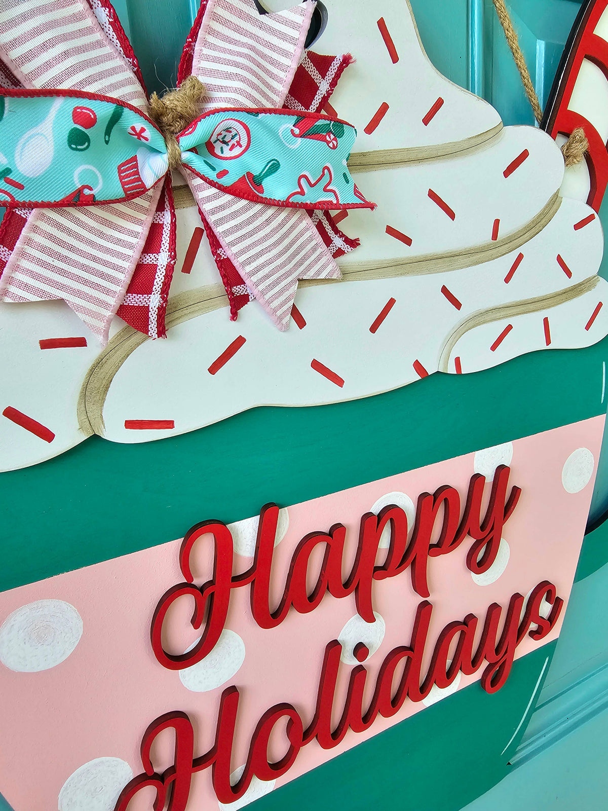 DIY Happy Holidays Hot Cocoa Mug Door Hanger