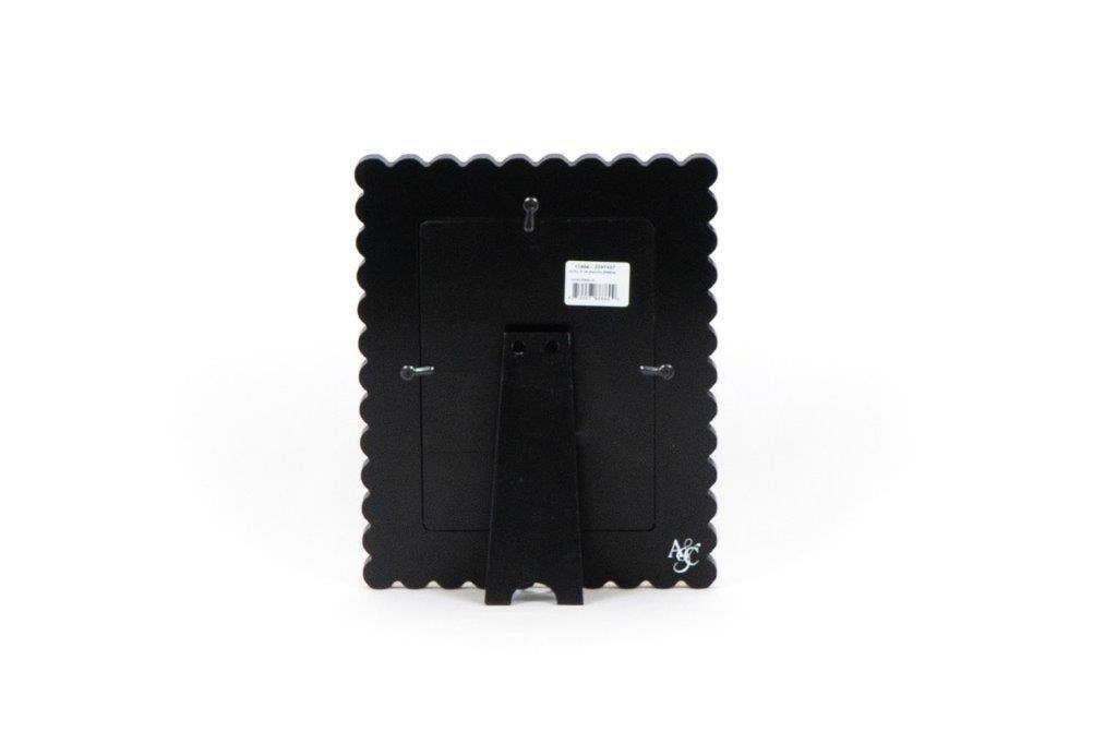 17026 - 8x10 wood photo frame (SCALLOP) blk (5x7 pic) 11804