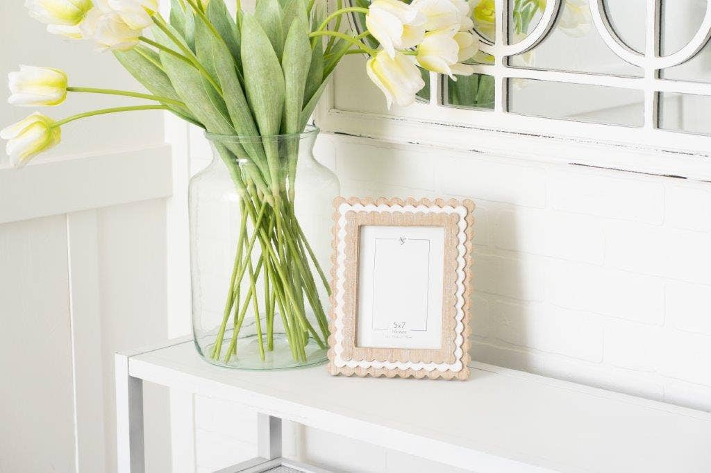 17029 - 8x10x1 wood photo frame (SCALLOP)  (5x7) pic 11844