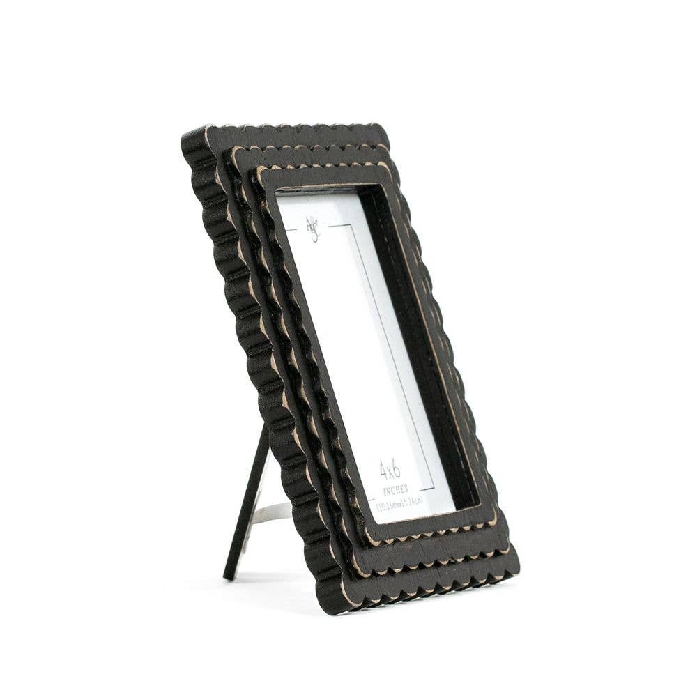 Wood Scallop photo frame for 4x6 pic, black - 17021