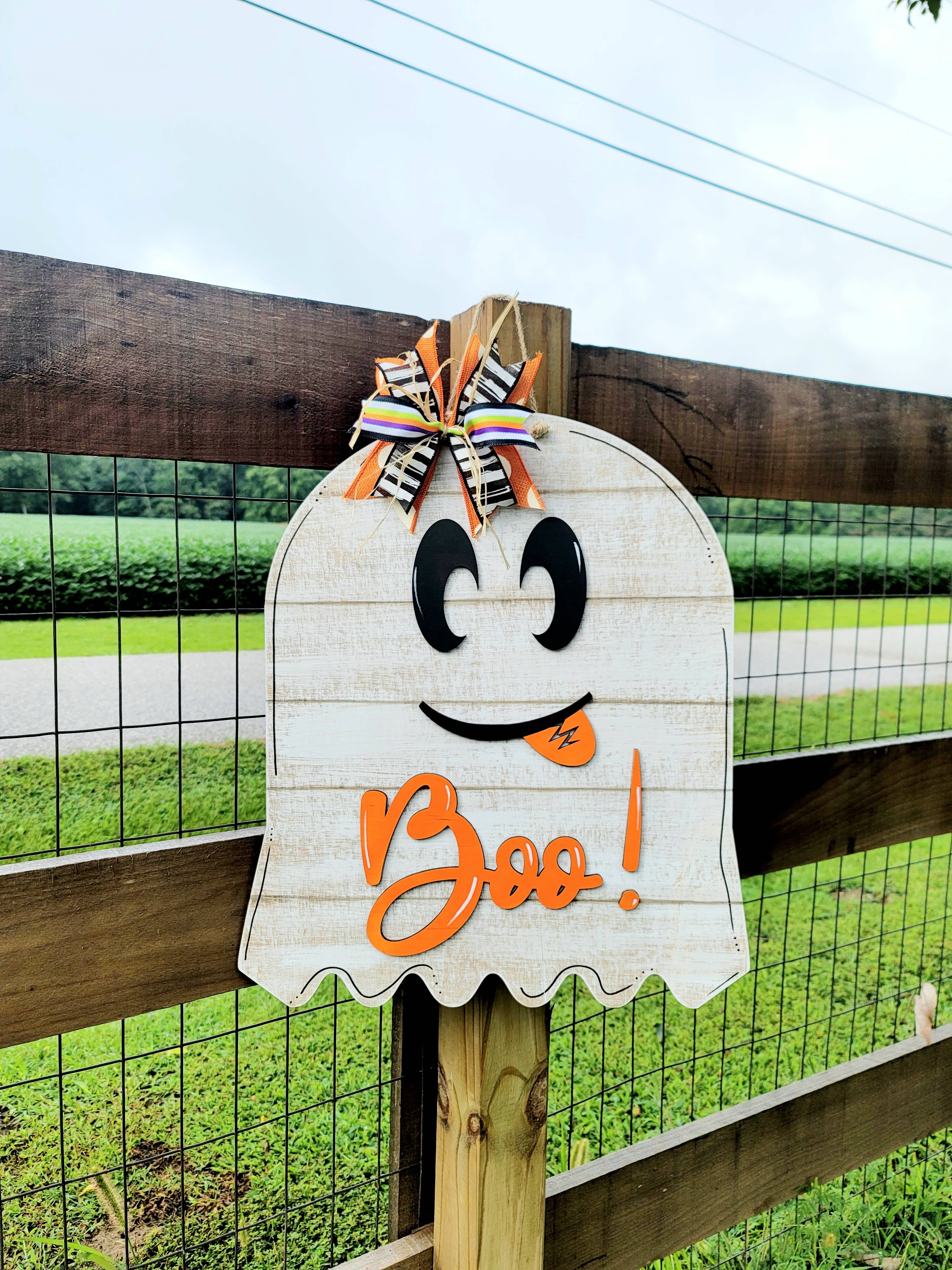 DIY Halloween Ghost Boo Doo Hanger