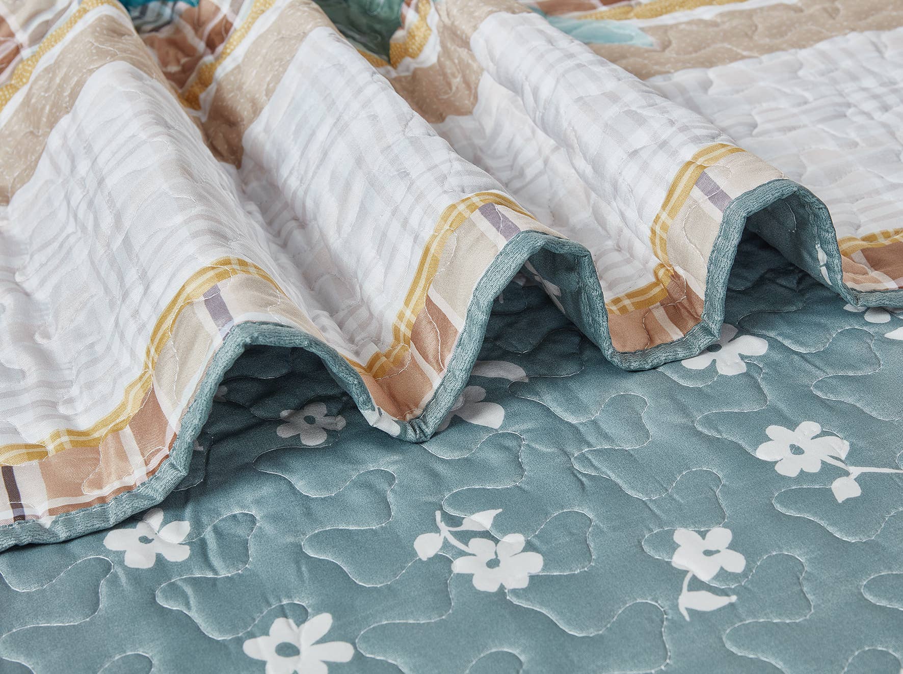 "Sunflower Bouquet"  Quilted Throw Blanket 50"x60"