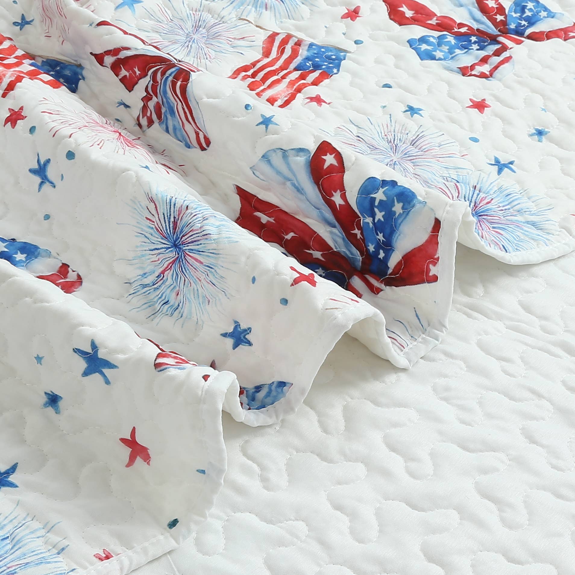 "Patriotic Bows"  Quilted Throw Blanket 50"x60"