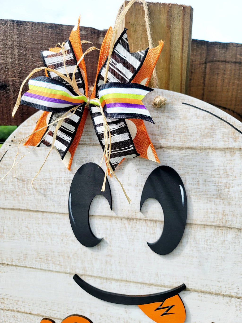 DIY Halloween Ghost Boo Doo Hanger