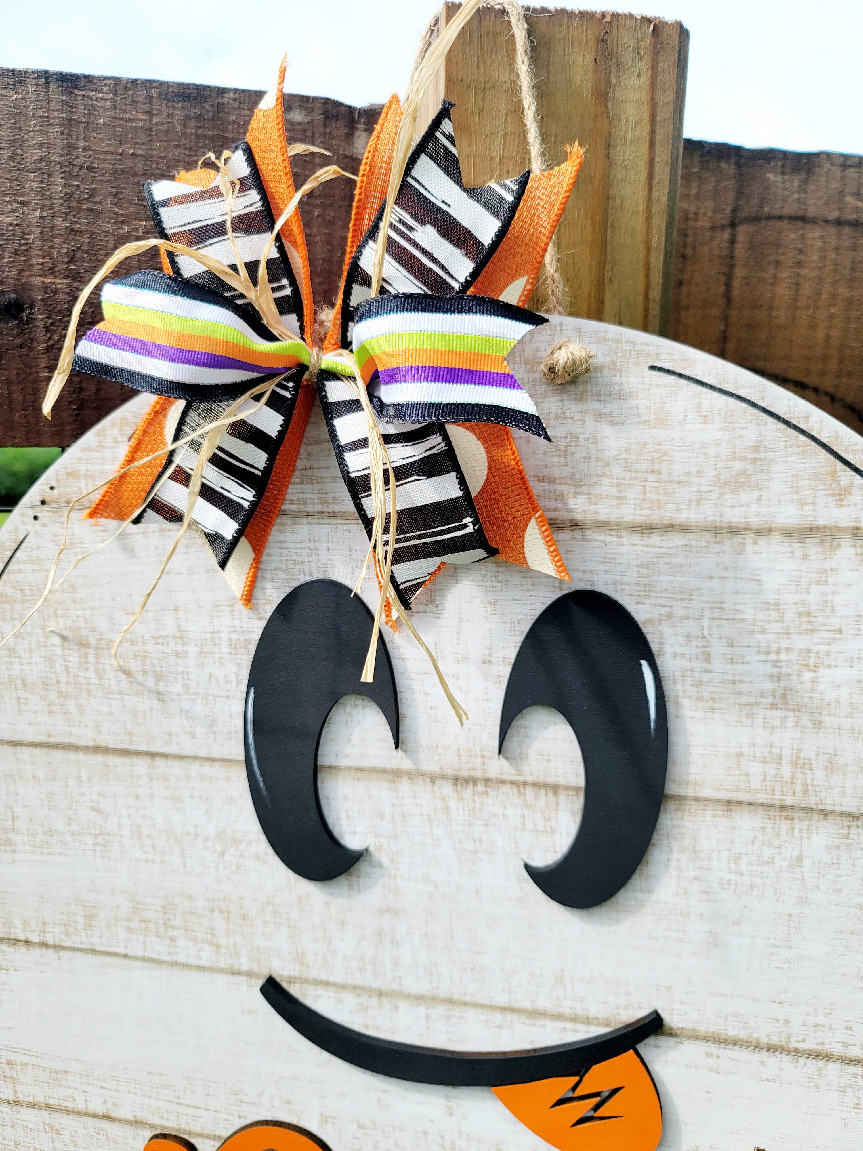 DIY Halloween Ghost Boo Doo Hanger