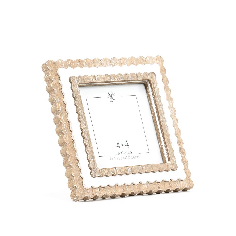 17019 - 6x6x1 wood photo frame (SCALLOP) (4x4) pic 11847