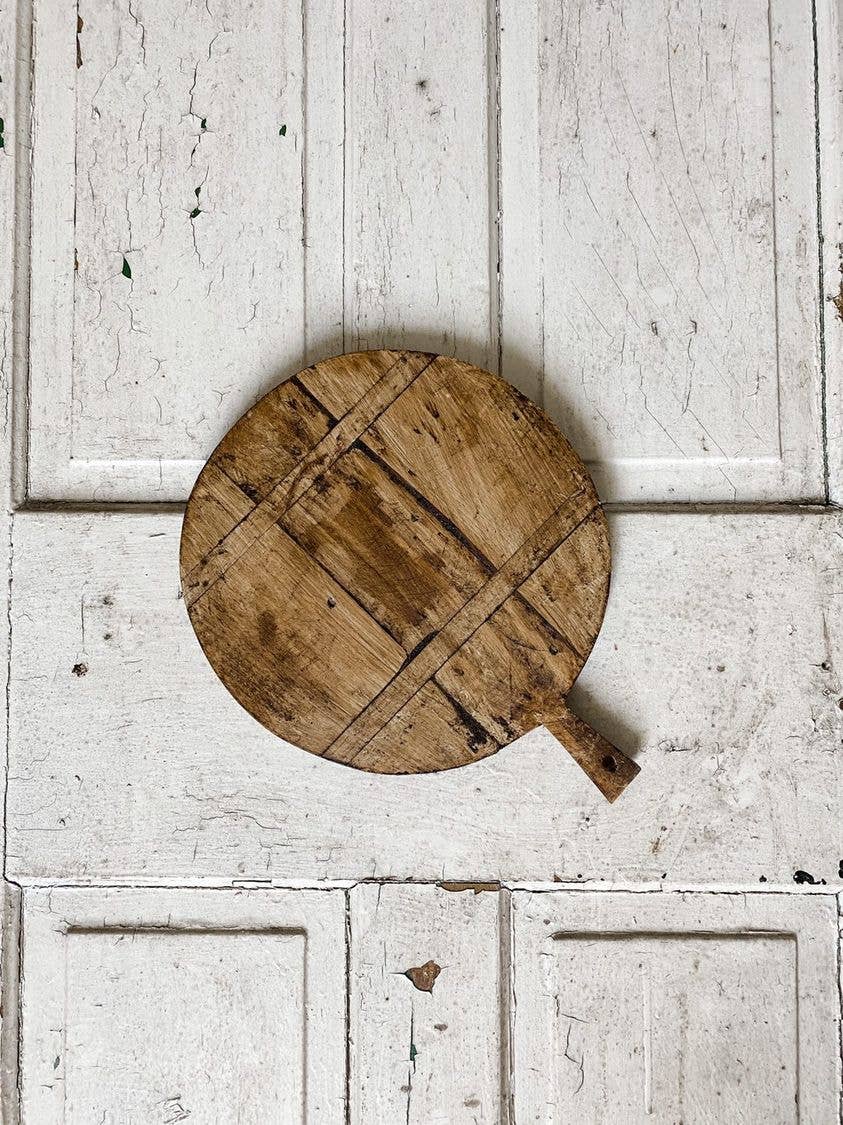 Round Wood Cutting Board, Handmade - 6.5