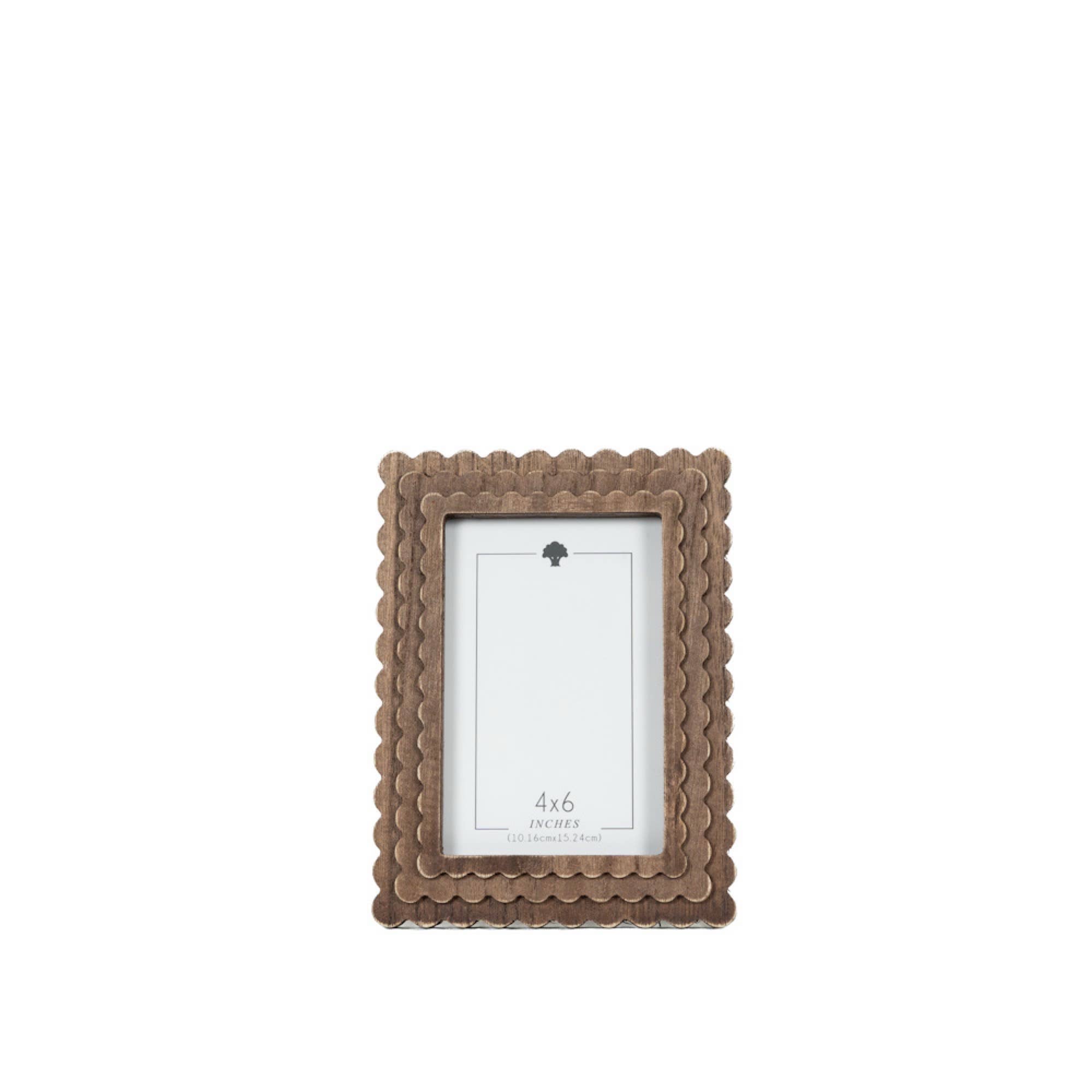 17025 - 6x8 wood scallop photo frame for 4x6 pic, espresso