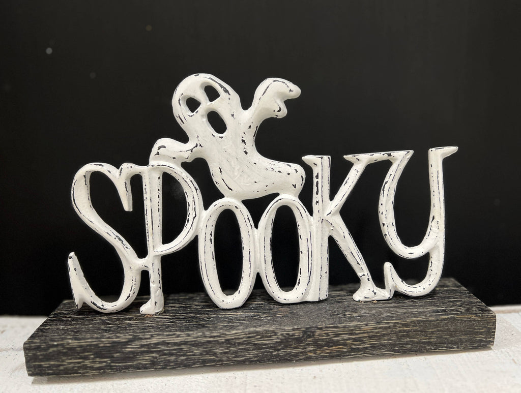 Spooky Ghost 9.5x7in