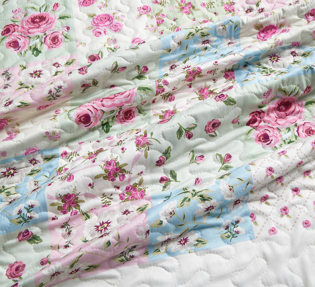 "Savannah"  3-Piece Designer Quilt Set