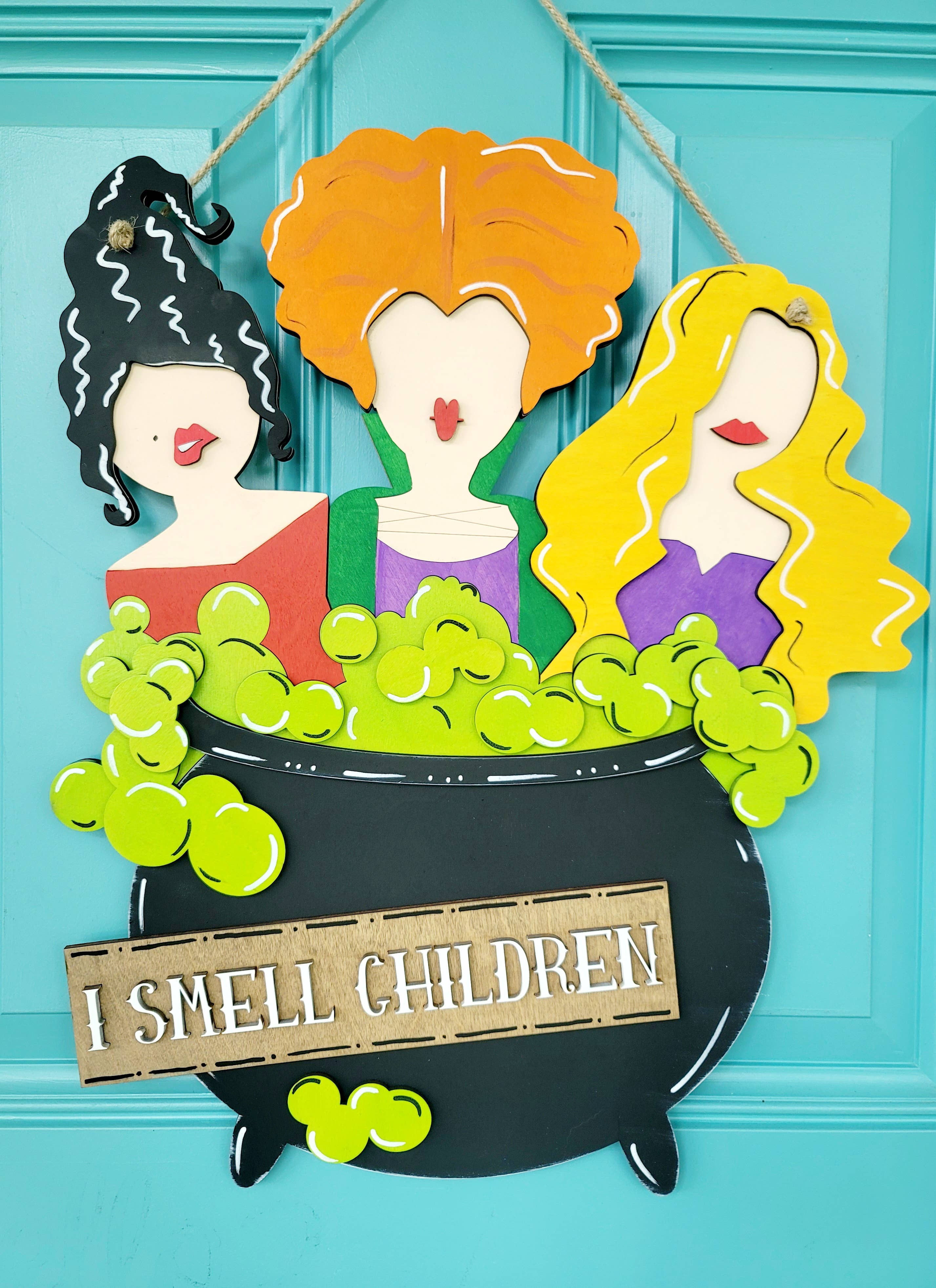 DIY Hocus Pocus Coldren Door Hanger