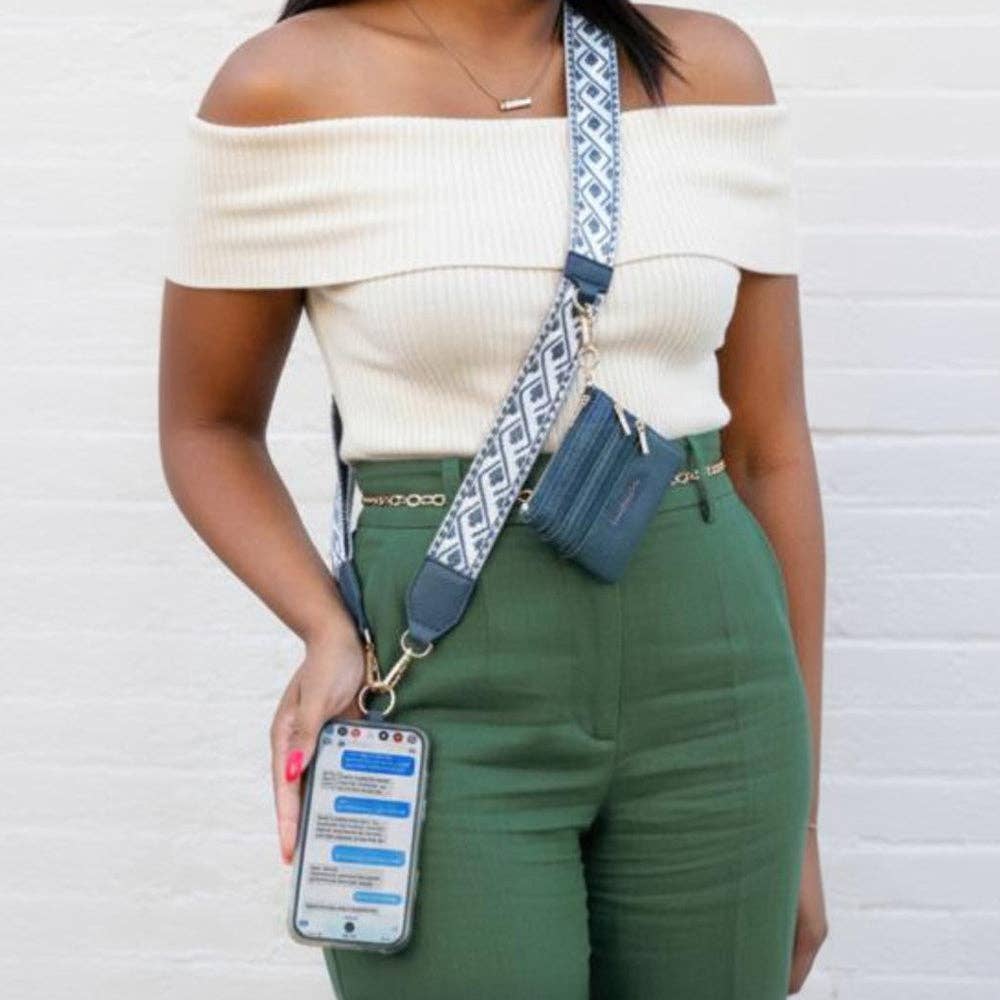 Clip & Go Strap w/Zippered Pouch XOXO