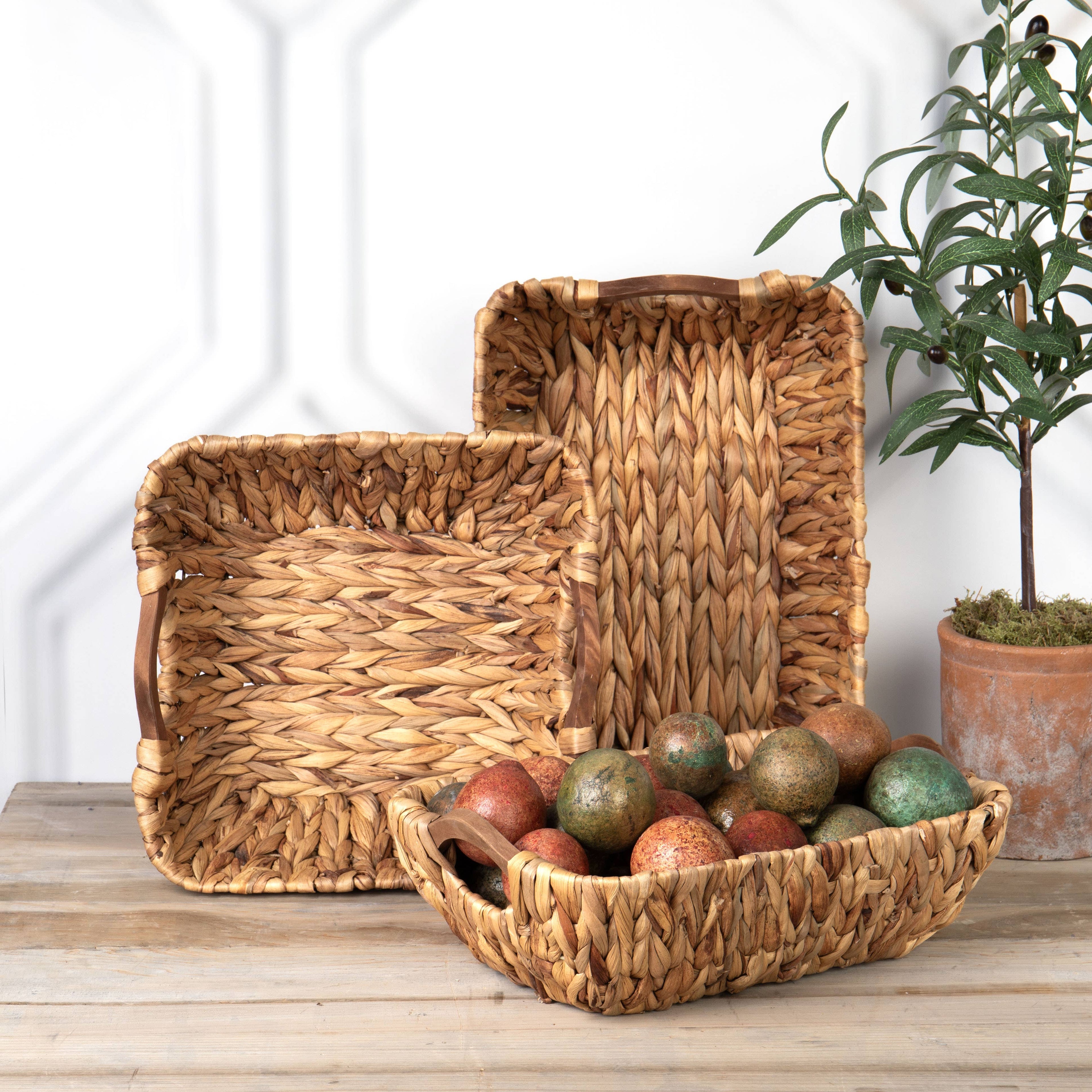 Natural Hyacinth Tub w/Wood Handles