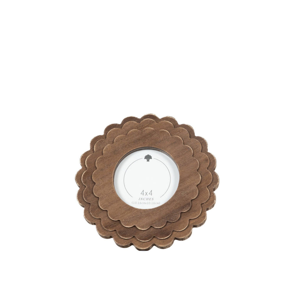 17035 - 8x8 wood scallop photo frame (ROUND) for 4x4 pic