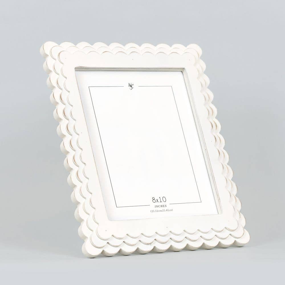 Wood Scallop photo frame for 8x10 pic, white - 17060