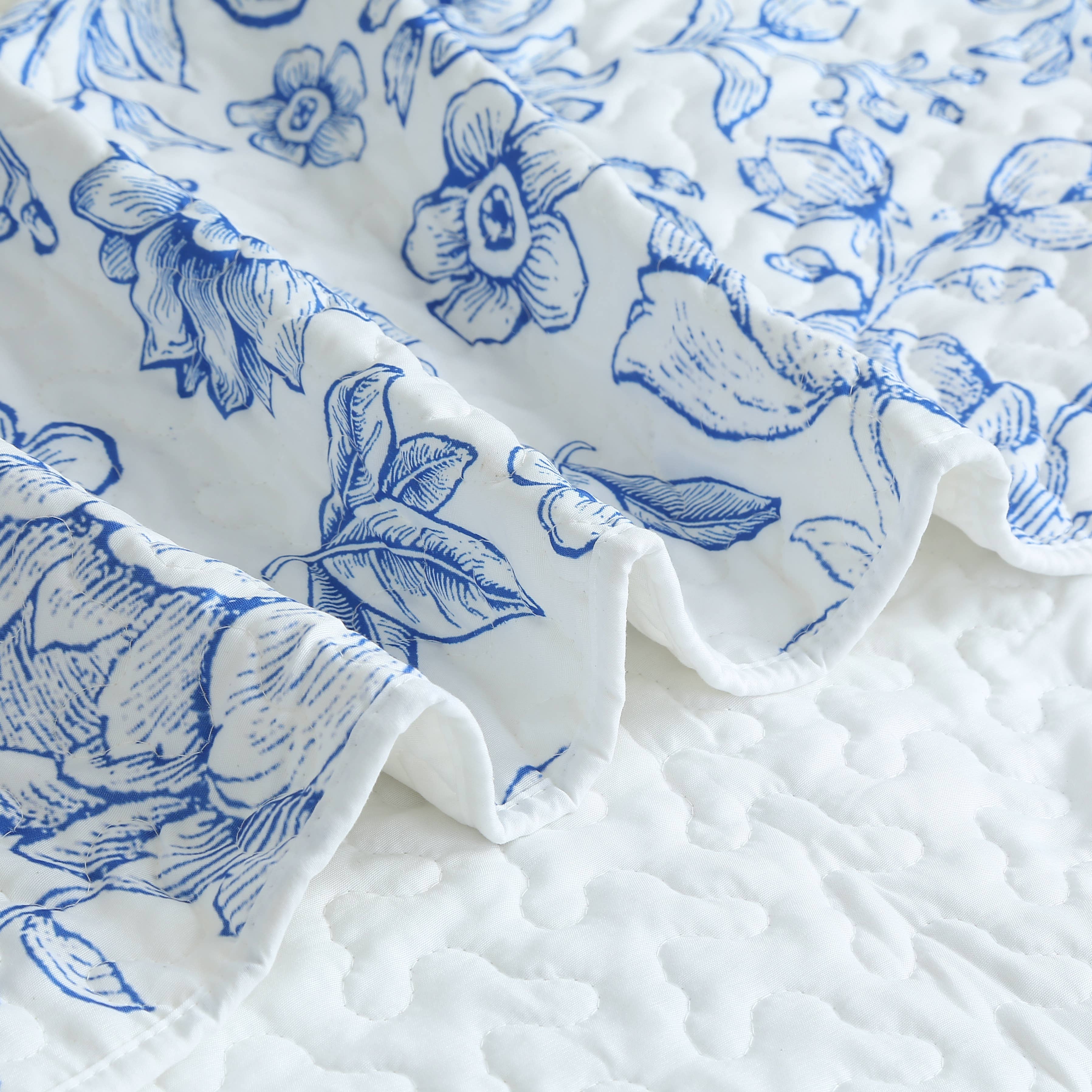 "Mom, I Love You" Inspirational Quilted Throw 50"x60"